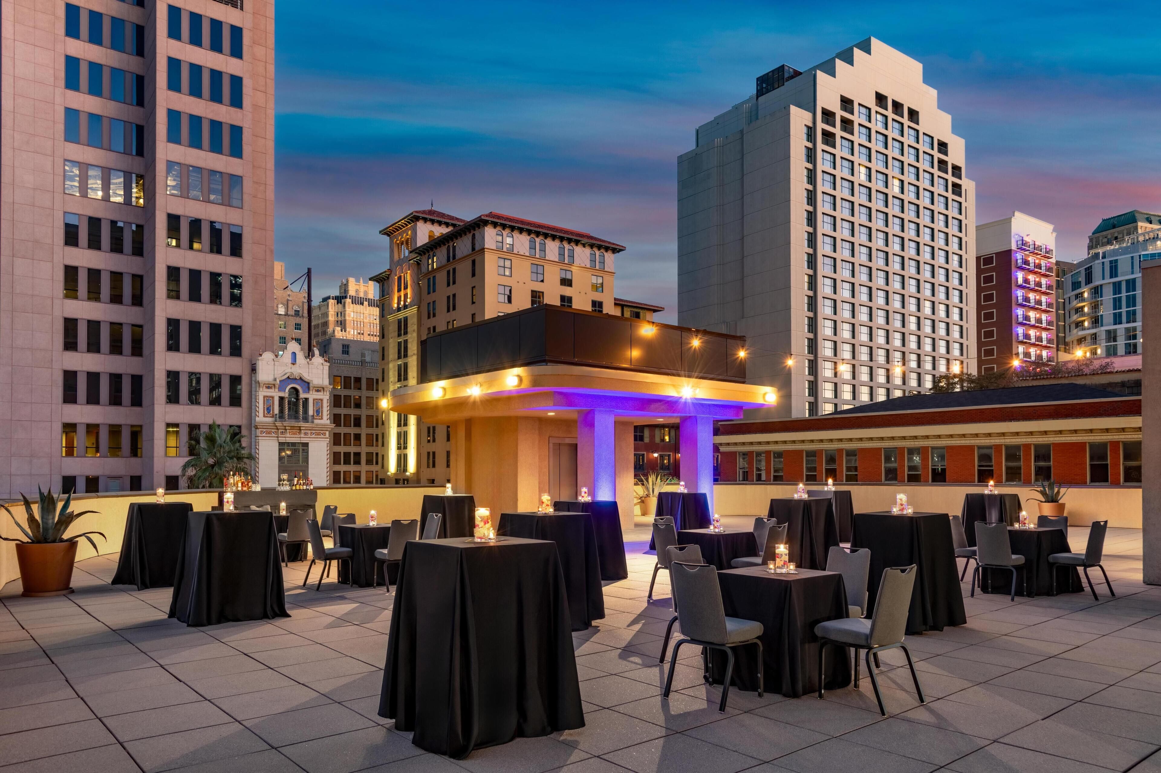 Photo - Embassy Suites By Hilton San Antonio Riverwalk Downtown
