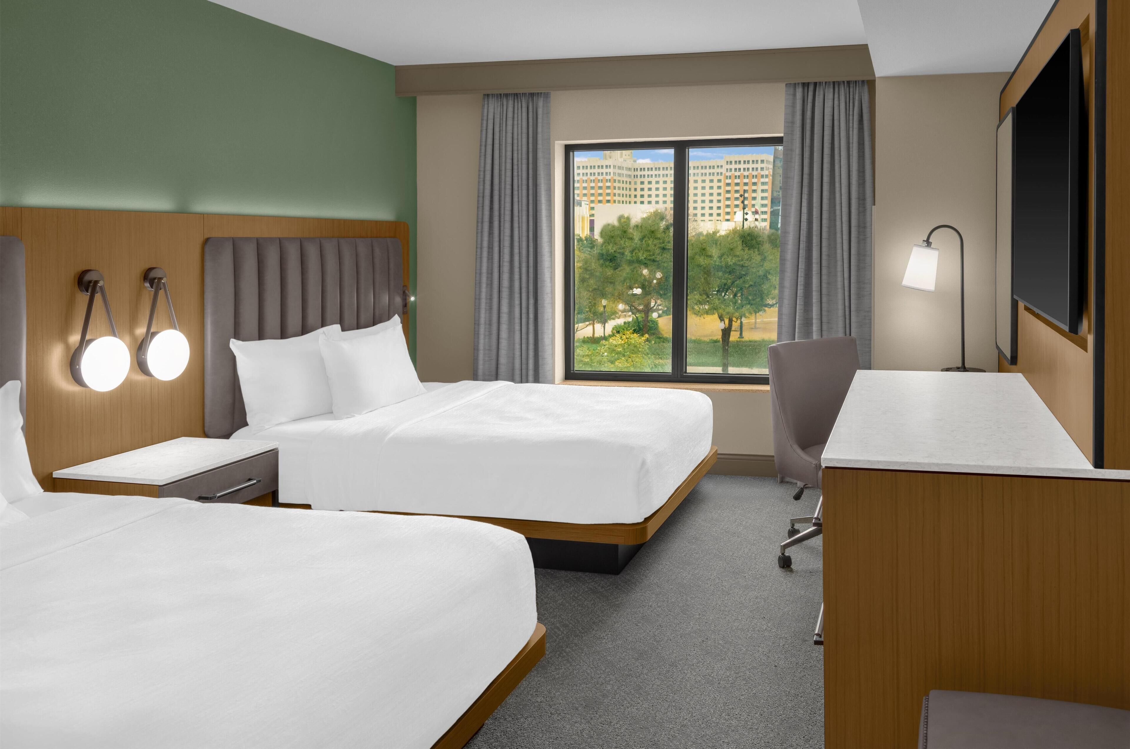 Photo - Embassy Suites San Antonio Riverwalk-Downtown