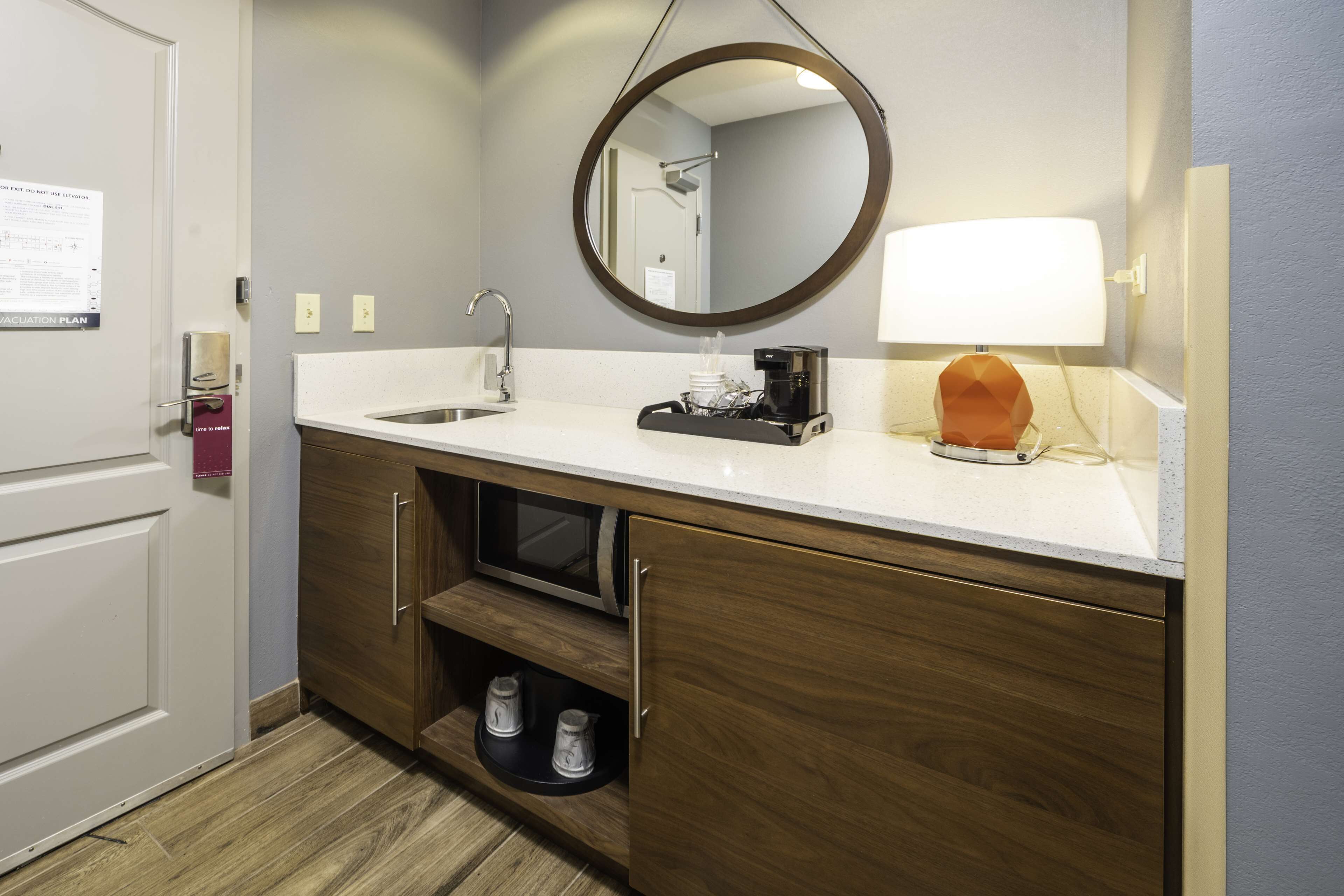 in-room safe, iron/ironing board, free wifi, bed sheets