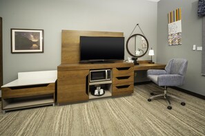 In-room safe, iron/ironing board, free WiFi, bed sheets - Hampton Inn & Suites New Iberia Avery Island (New Iberia)