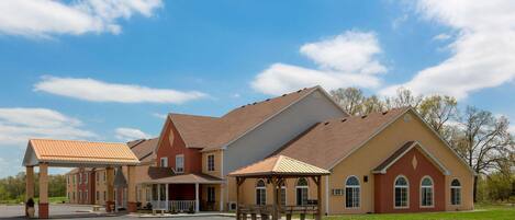 Fachada de la propiedad