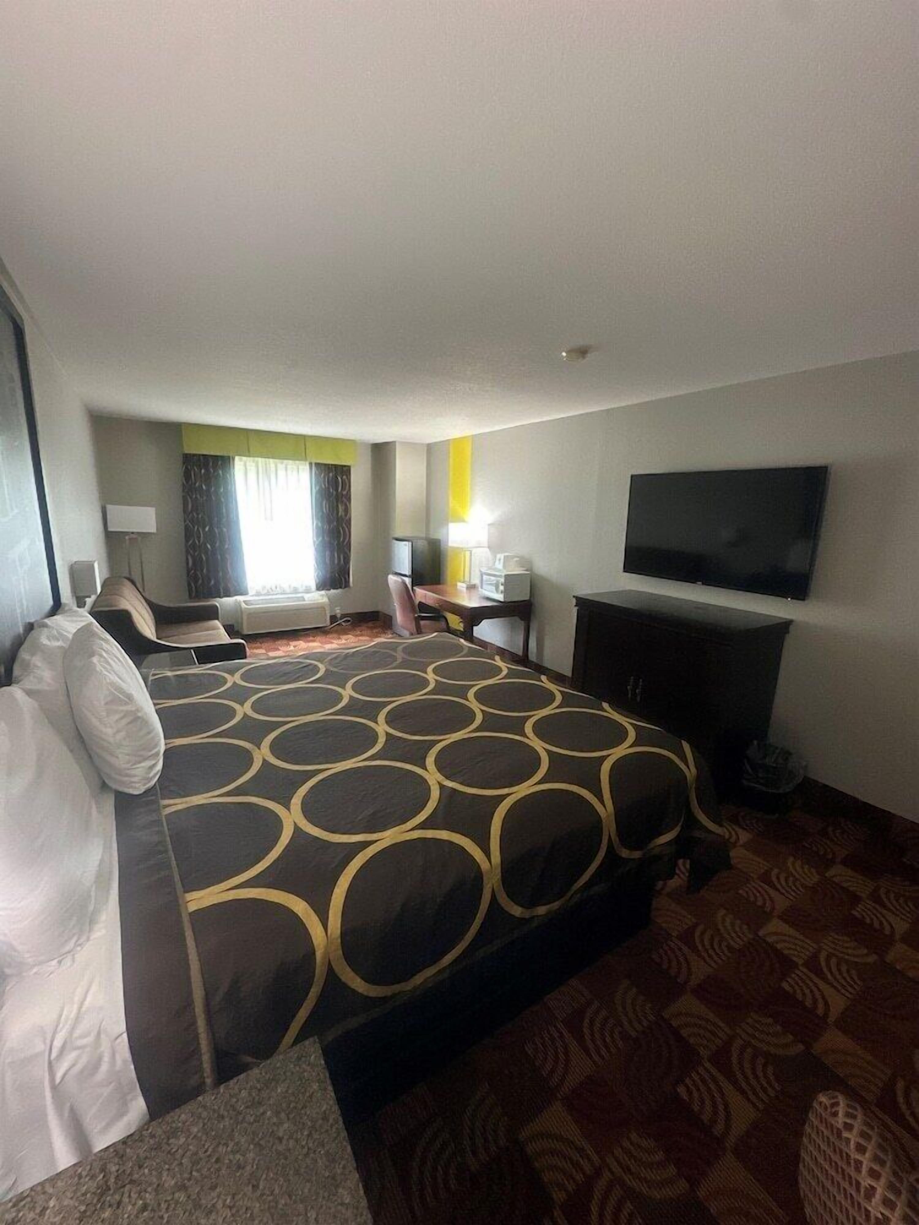 Pillow-top beds, individually furnished, desk, blackout curtains