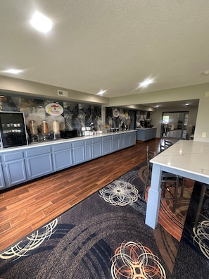 Free daily continental breakfast