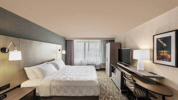 Roupas de cama premium, escrivaninha, quartos à prova de som