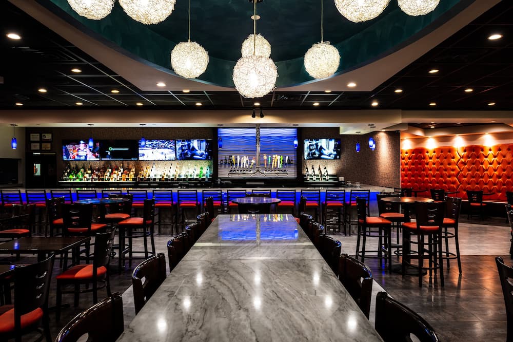 Holiday Inn Newark International Airport by IHG