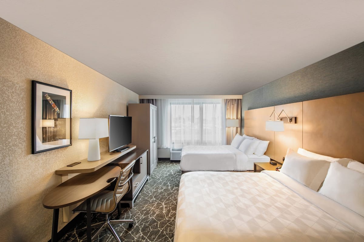 Peralatan tempat tidur premium, meja, kalis bunyi