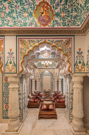 4 restaurantes, é servido café da manhã