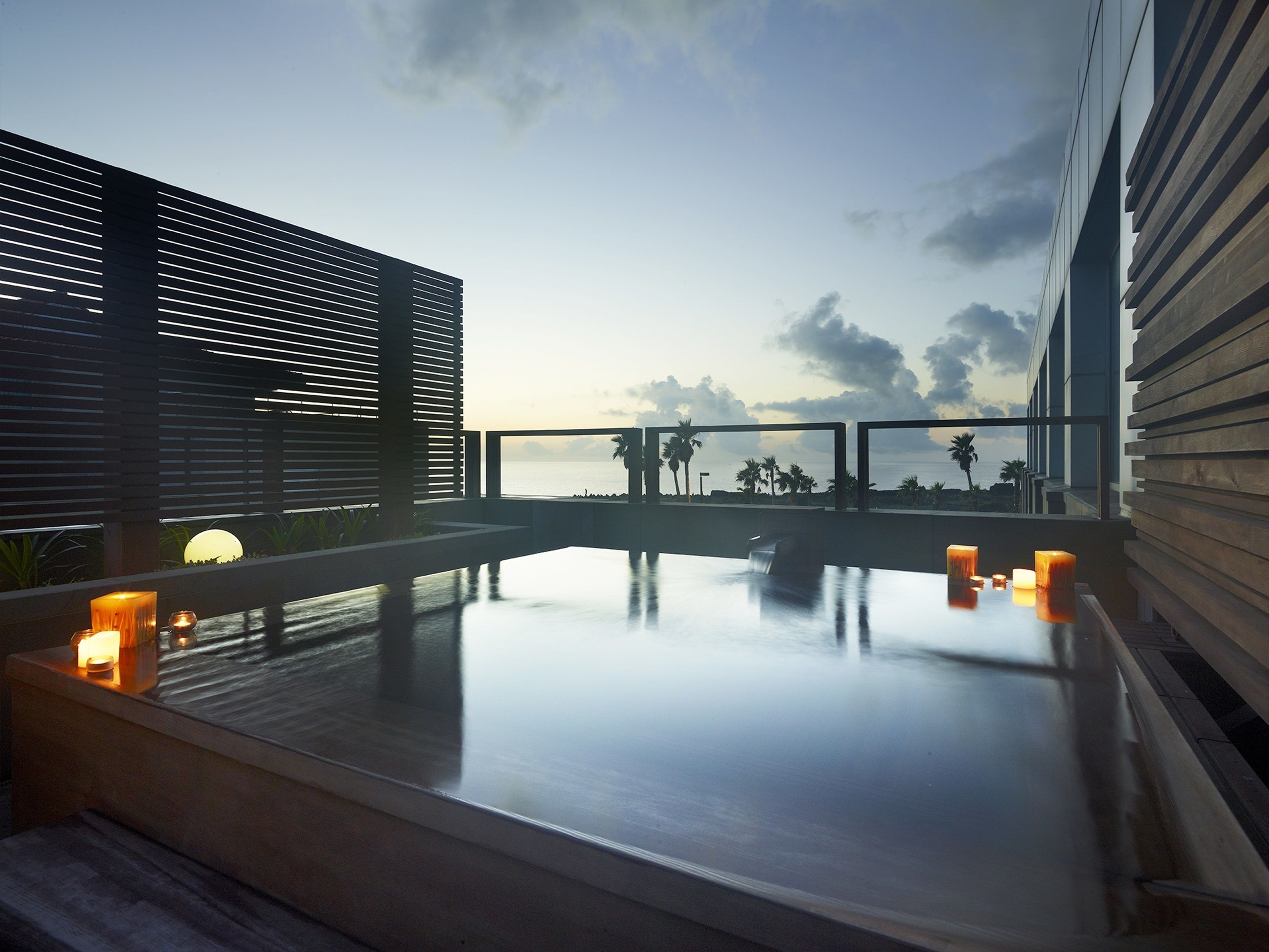 body treatments, aromatherapy, massages