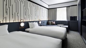 In-room safe, free WiFi, bed sheets