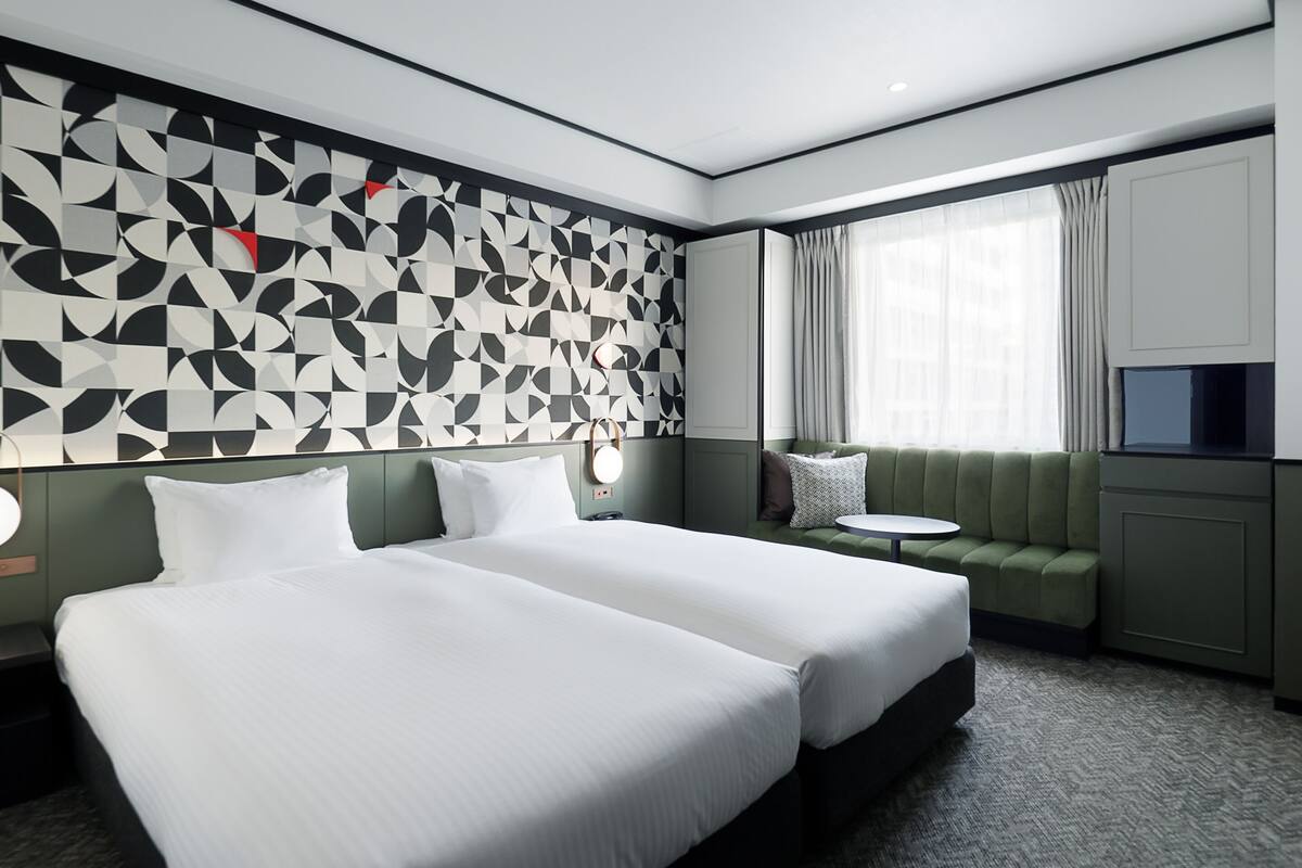 ห้องสแตนดาร์ด, ปลอดบุหรี่ (2 beds) | ตู้นิรภัยในห้องพัก, Wi-Fi ฟรี, ผ้าปูที่นอน
