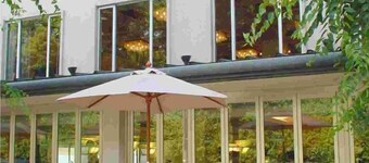 The Palace Side Hotel