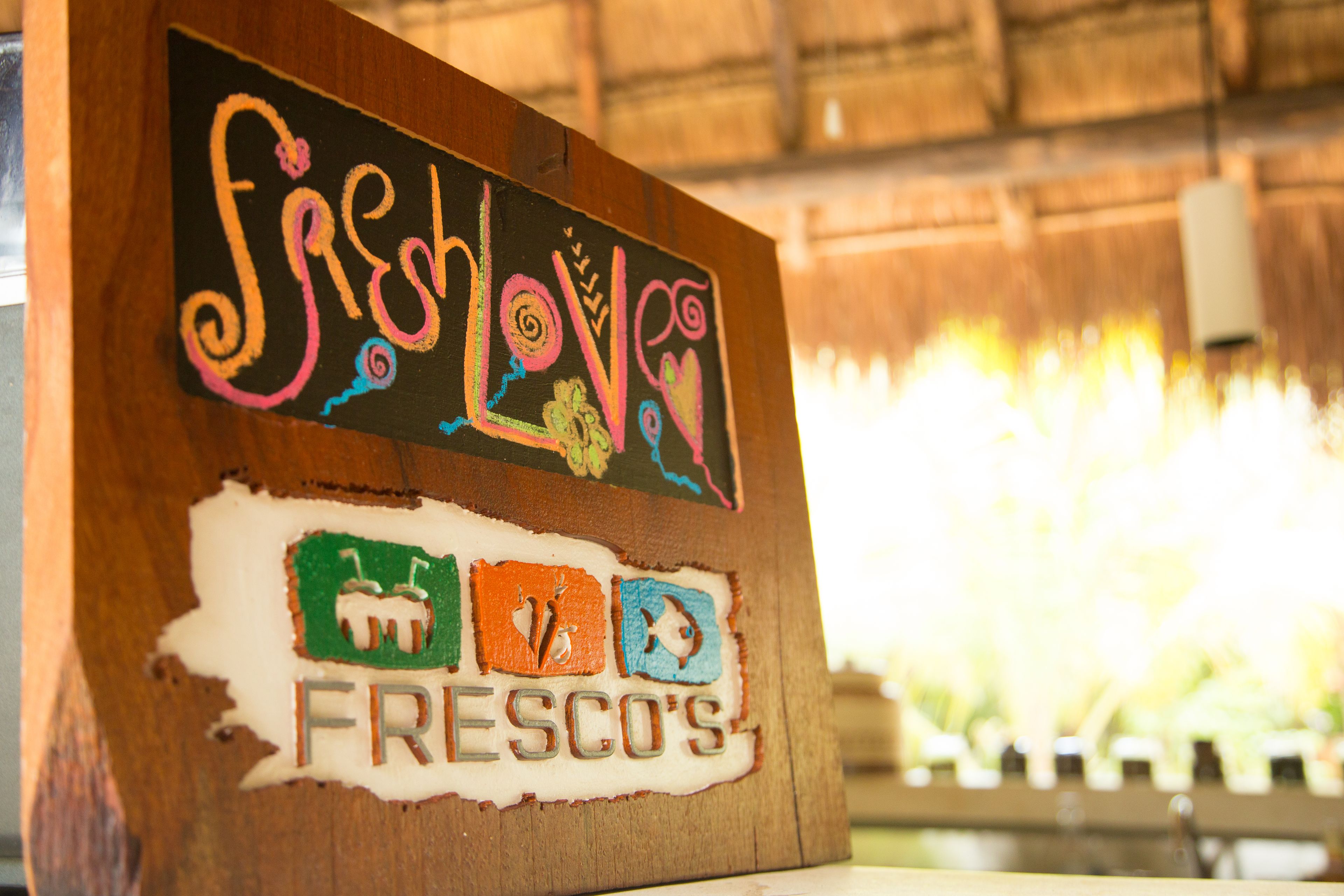 2 restaurants, breakfast, lunch, dinner served; international cuisine