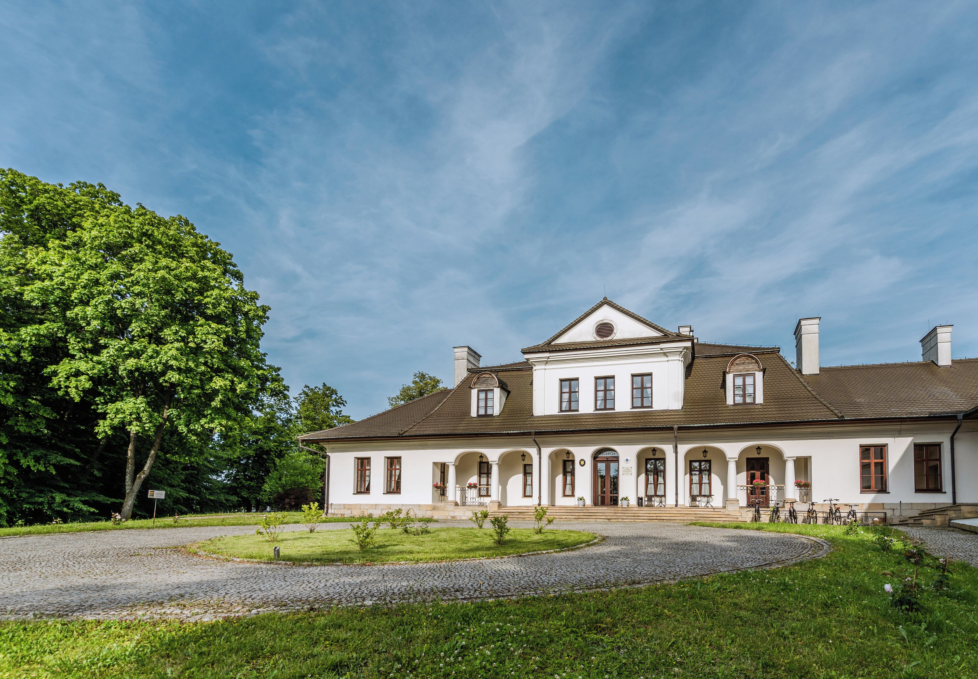 숙박 시설 정면