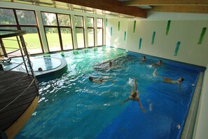Indoor pool, sun loungers
