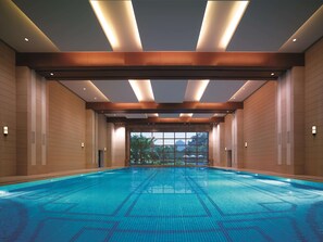 Indoor pool, seasonal outdoor pool - Shangri-La Guilin (Guilin)