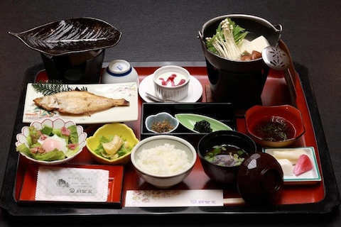 山陰湯村温泉 朝野家(写真 2)