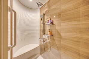 Premium bedding, minibar, in-room safe, free WiFi