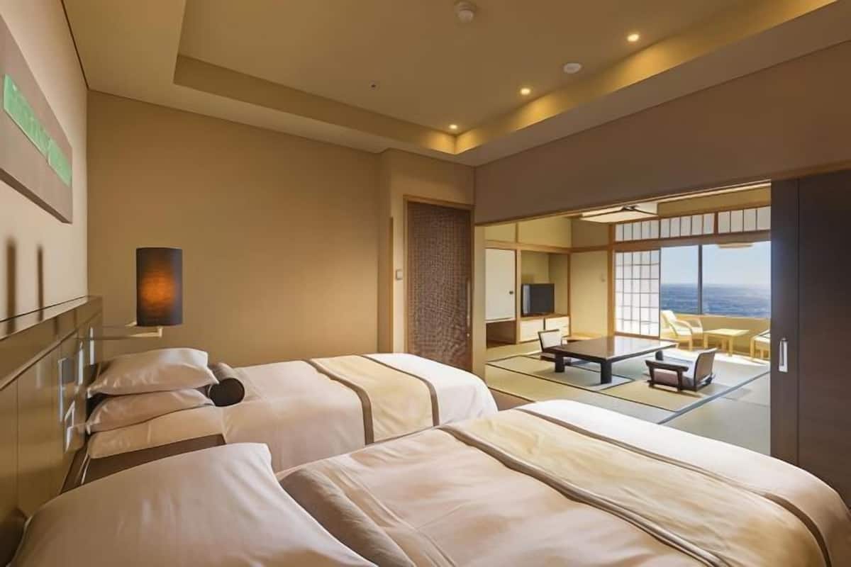 Ropa de cama de alta calidad y minibar