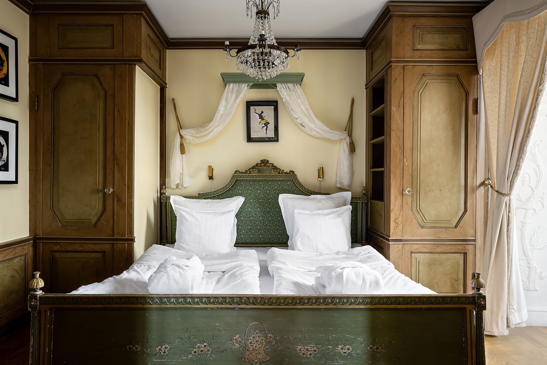 suite | 1 bedroom, premium bedding, desk, laptop workspace