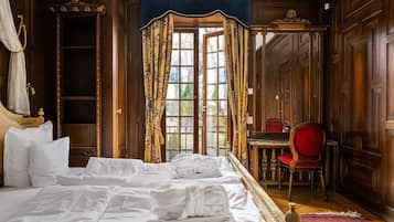 Suite | 1 Schlafzimmer, hochwertige Bettwaren, Schreibtisch