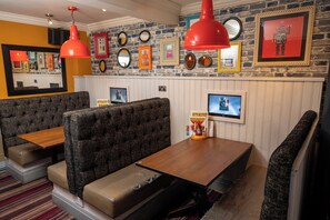 Restaurant - Fernhurst Lodge by Greene King Inns (Blackburn)