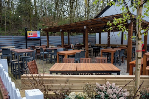 Fernhurst Lodge by Greene King Inns