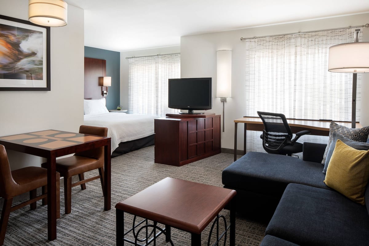 1 bedroom, hypo-allergenic bedding, in-room safe, desk