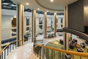 Desayuno buffet diario (USD 12.71 por persona)