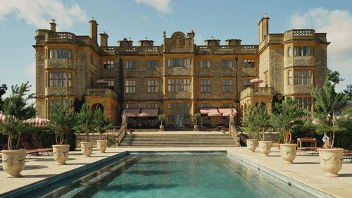 Estelle Manor