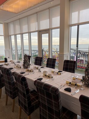 Der serveres morgenmad, frokost og aftensmad