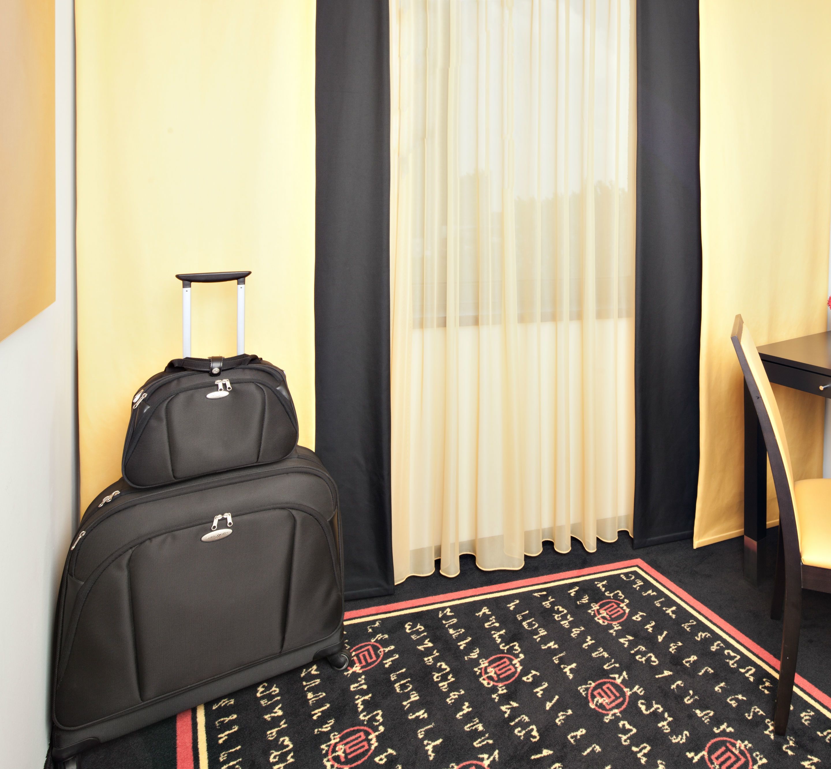 hypo-allergenic bedding, minibar, in-room safe, desk