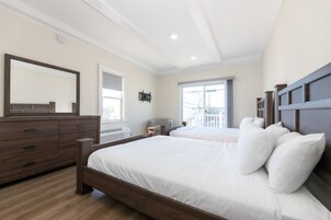 Soundproofing, free WiFi, bed sheets