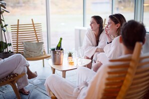Sauna, steam room, body treatments, 1 treatment room, massages - Camp Ripan (Kiruna)