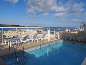 Seasonal outdoor pool - Shamrock (St. Paul's Bay)