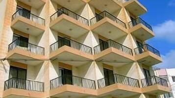 Bagian depan properti