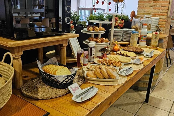 Daily continental breakfast for a fee