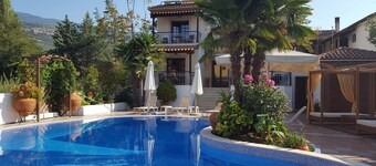 Enalion Hotel