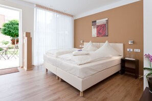 Deluxe Double Room - Landhotel Garni Engelhard (Kirchheim am Ries)