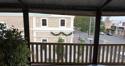 Balcony On Sixth Lodge