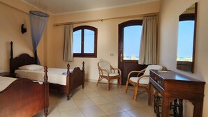 1 bedroom, Egyptian cotton sheets, memory foam beds, in-room safe - Rayhana Guest House (Marsa Alam)