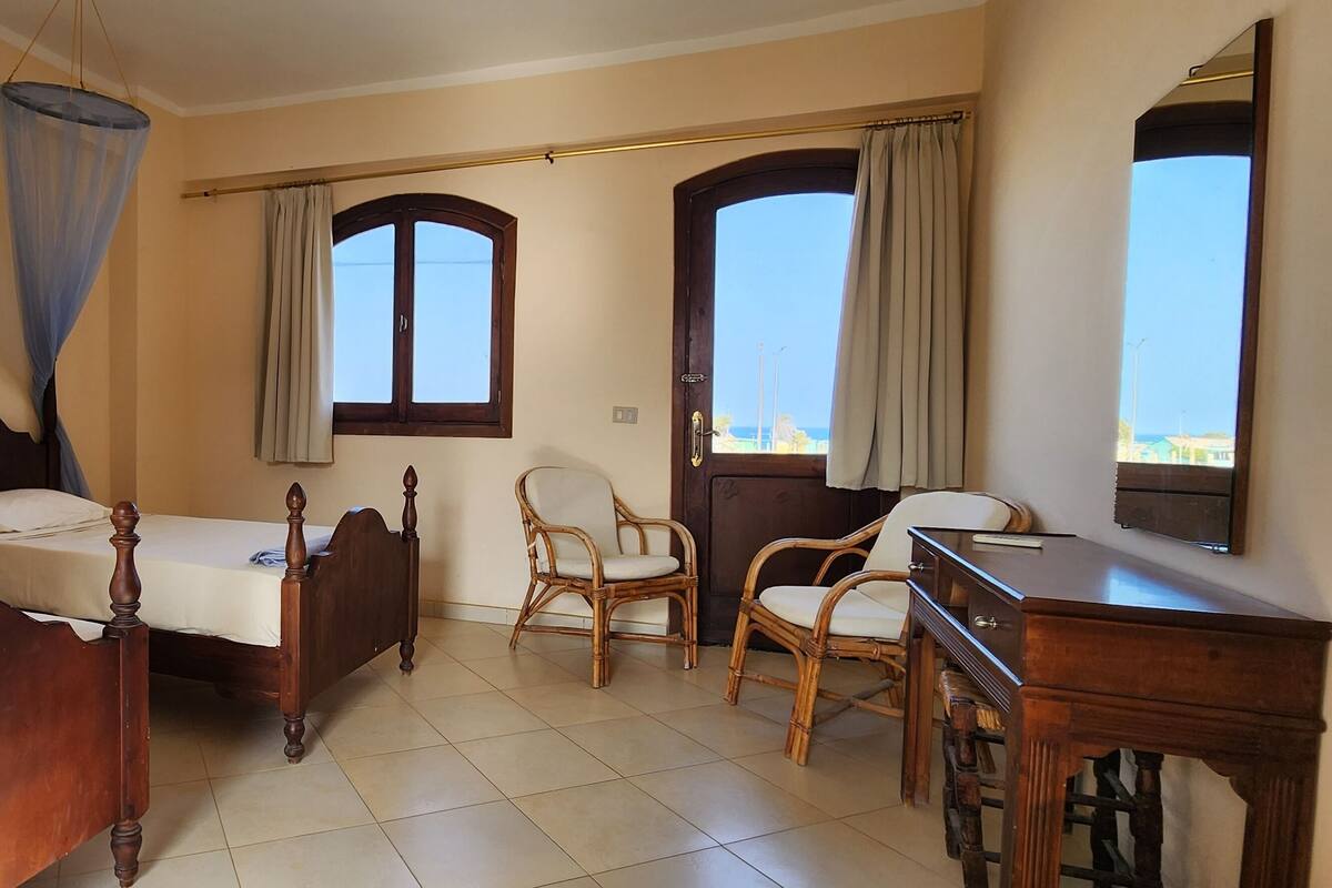 1 bedroom, Egyptian cotton sheets, memory foam beds, in-room safe
