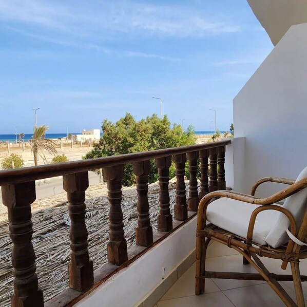 1 bedroom, Egyptian cotton sheets, memory-foam beds, in-room safe