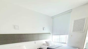 Standard Twin Room | Pillow-top beds, in-room safe, laptop workspace, blackout curtains