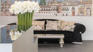 Reception - Hotel Infanta Leonor (Ecija)