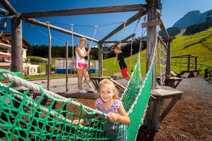 Außen-Kinderspielplatz