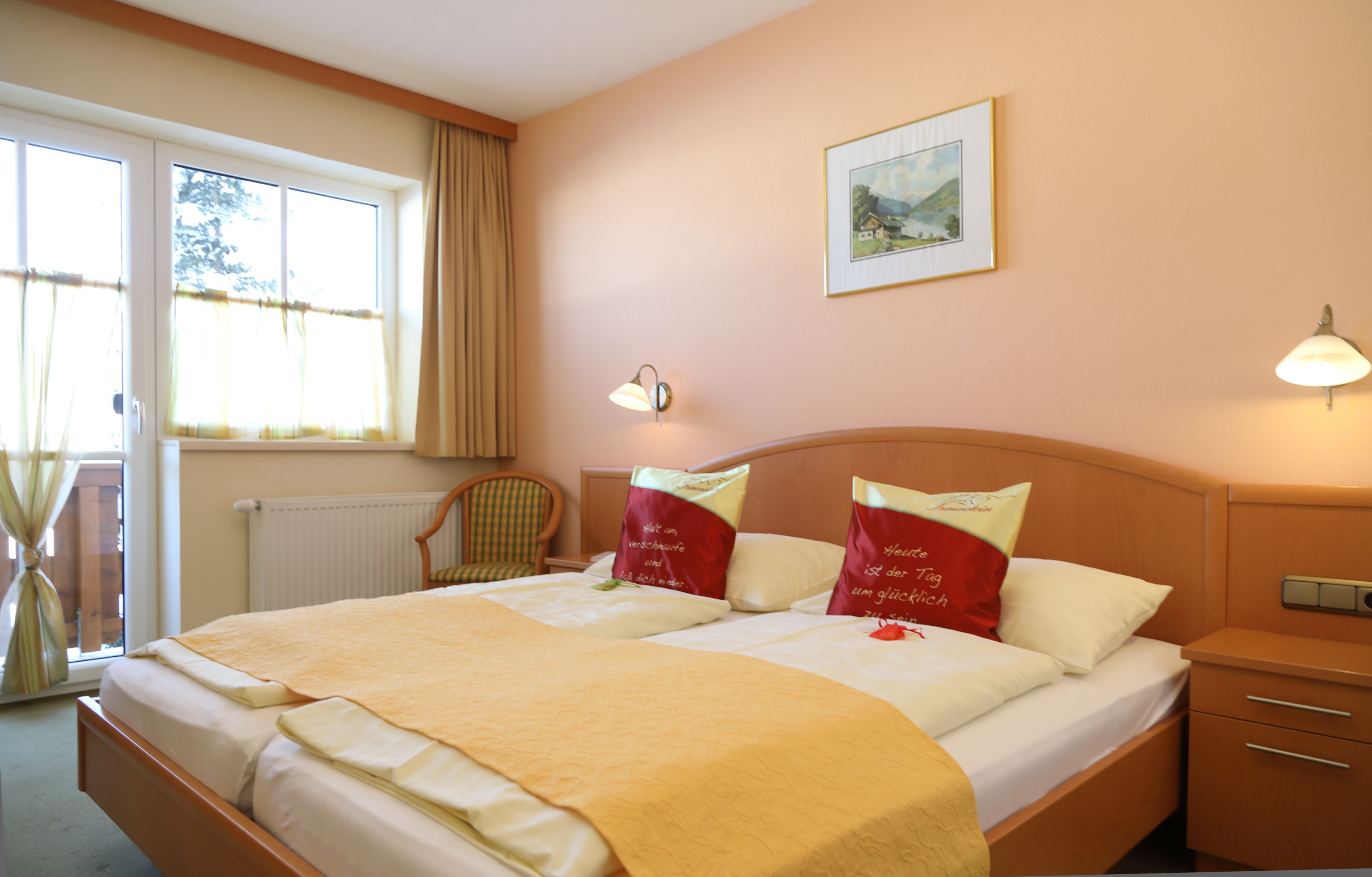 Coffres-forts dans les chambres, bureau, rideaux occultants