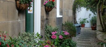 Grosvenor Gardens Hotel