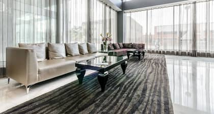 Eurostars Executive Hotel