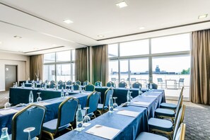 สถานที่จัดงานประชุม