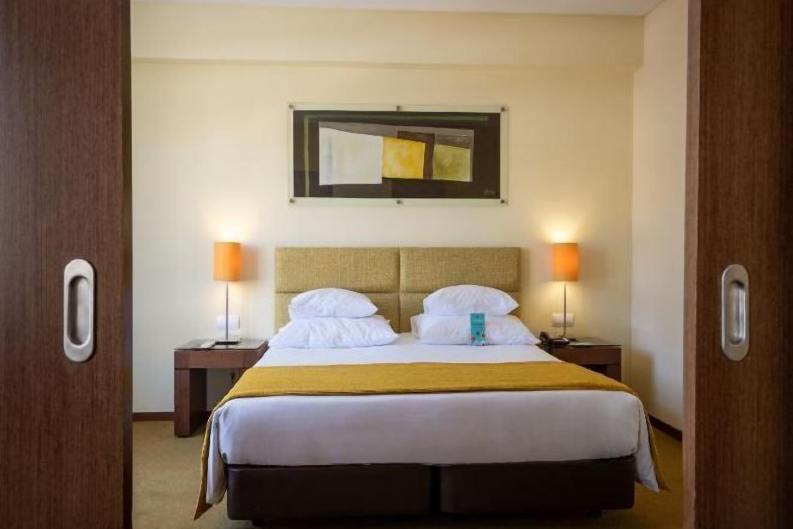 Minibar, in-room safe, desk, soundproofing